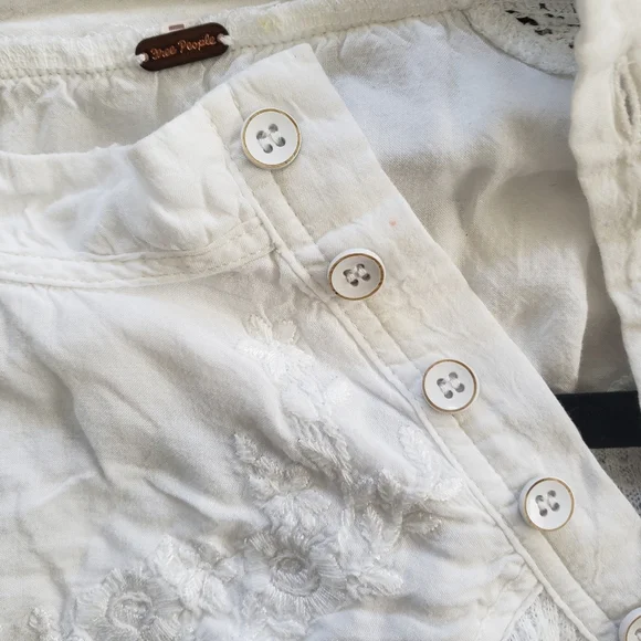 Free People lace and floral detailed thermal, size medium - Picture 10 of 12